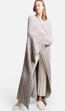 Load image into Gallery viewer, Comfy Luxe Gray Cable Knit Blanket